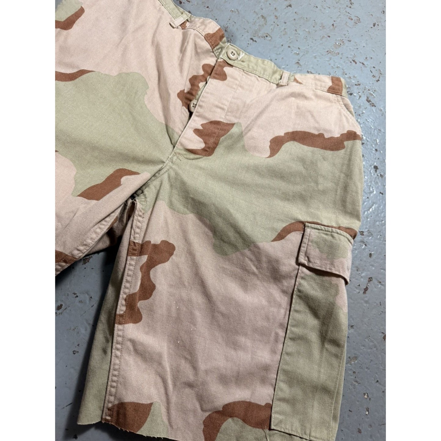 Vintage Army Camo Cropped Cargo Shorts