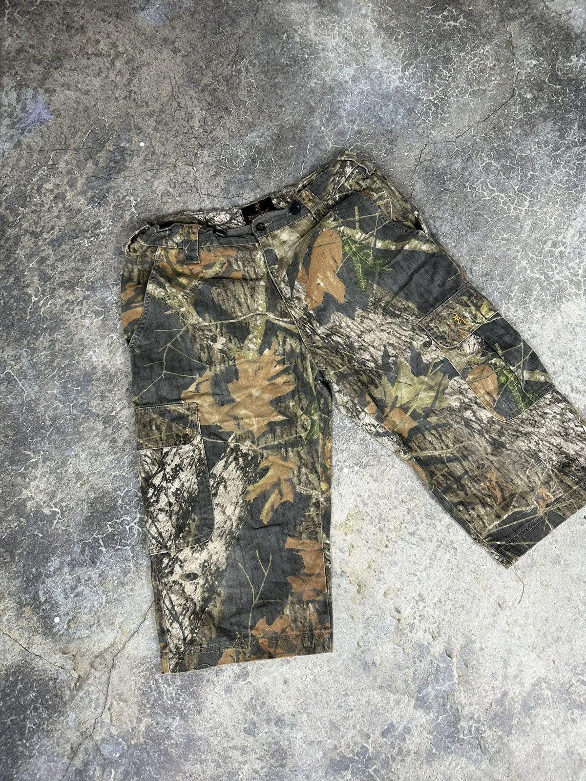 Vintage Realtree Long Cargo Shorts