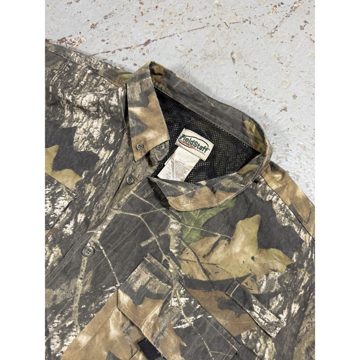 Vintage Realtree Camo Button Up Shirt