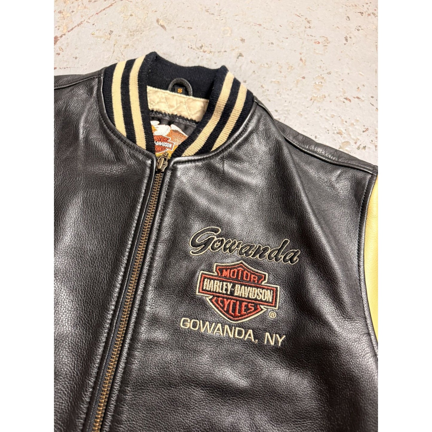 Insane Vintage Harley Davidson Leather 2 Tone Classic Jacket