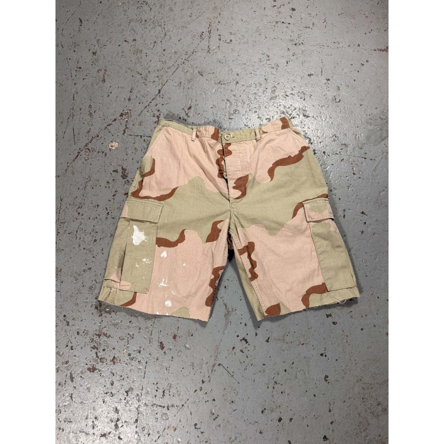 Vintage Army Camo Cropped Cargo Shorts