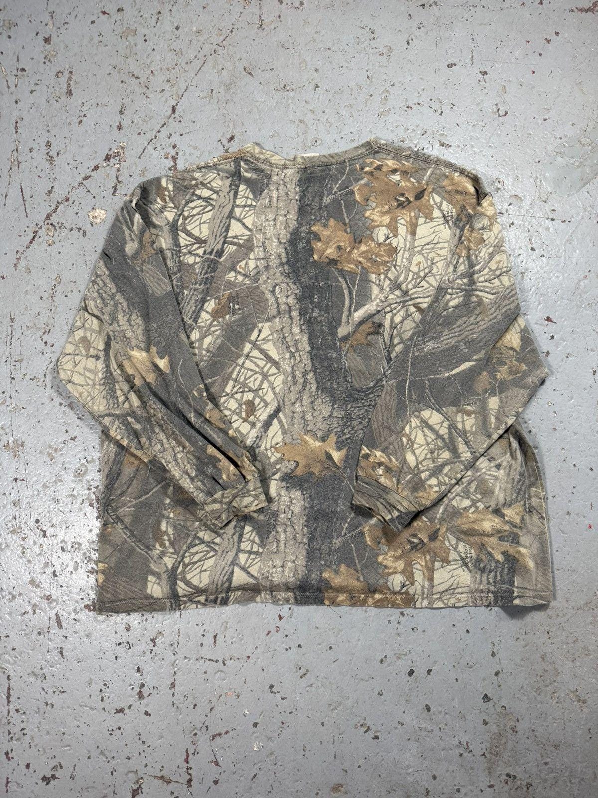 Vintage Real tree Faded Long sleeve Tee