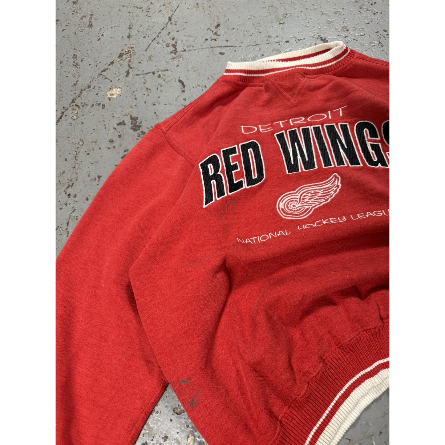 Vintage Detroit Red Wings Distressed Crewneck