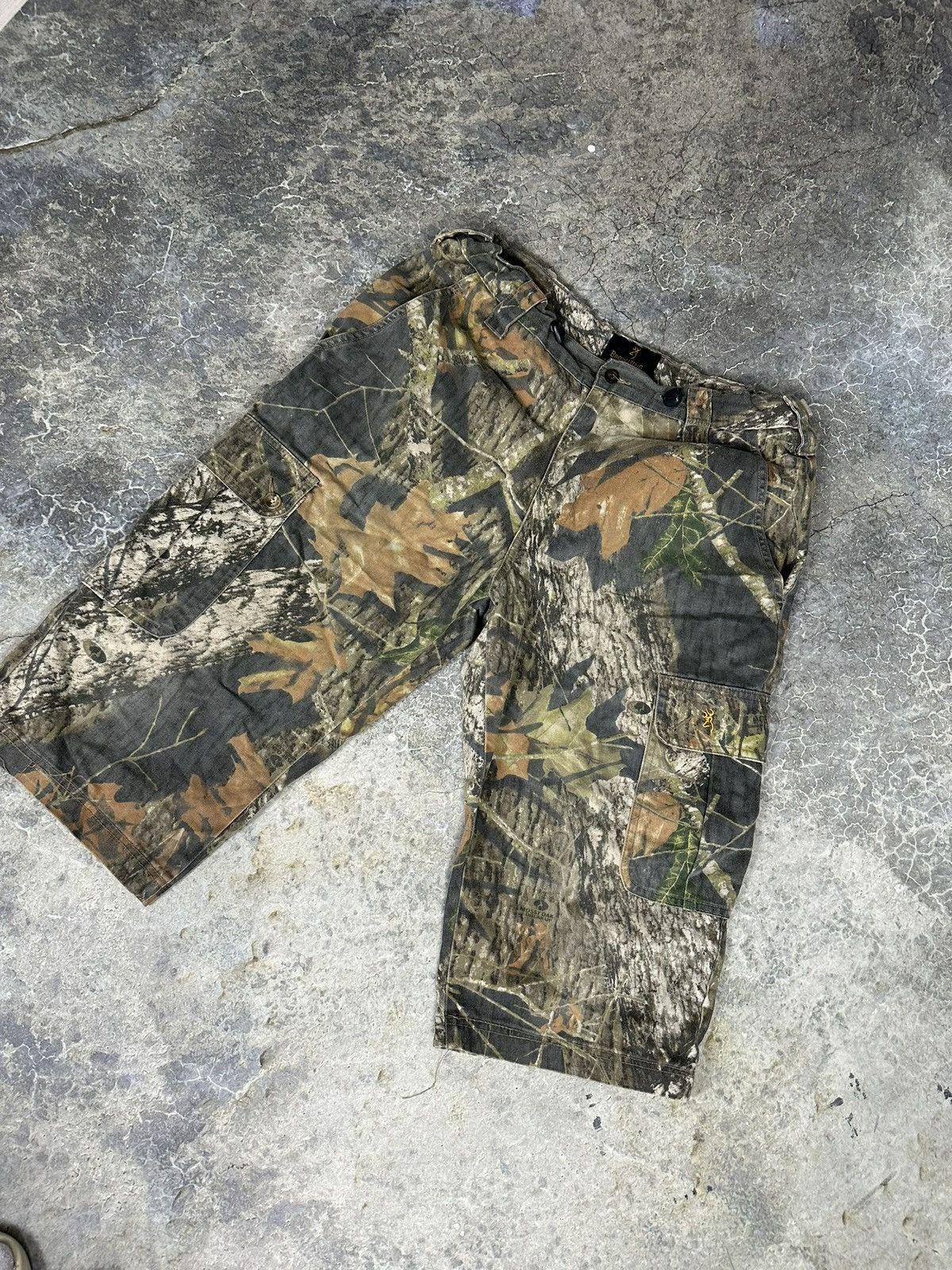 Vintage Realtree Long Cargo Shorts