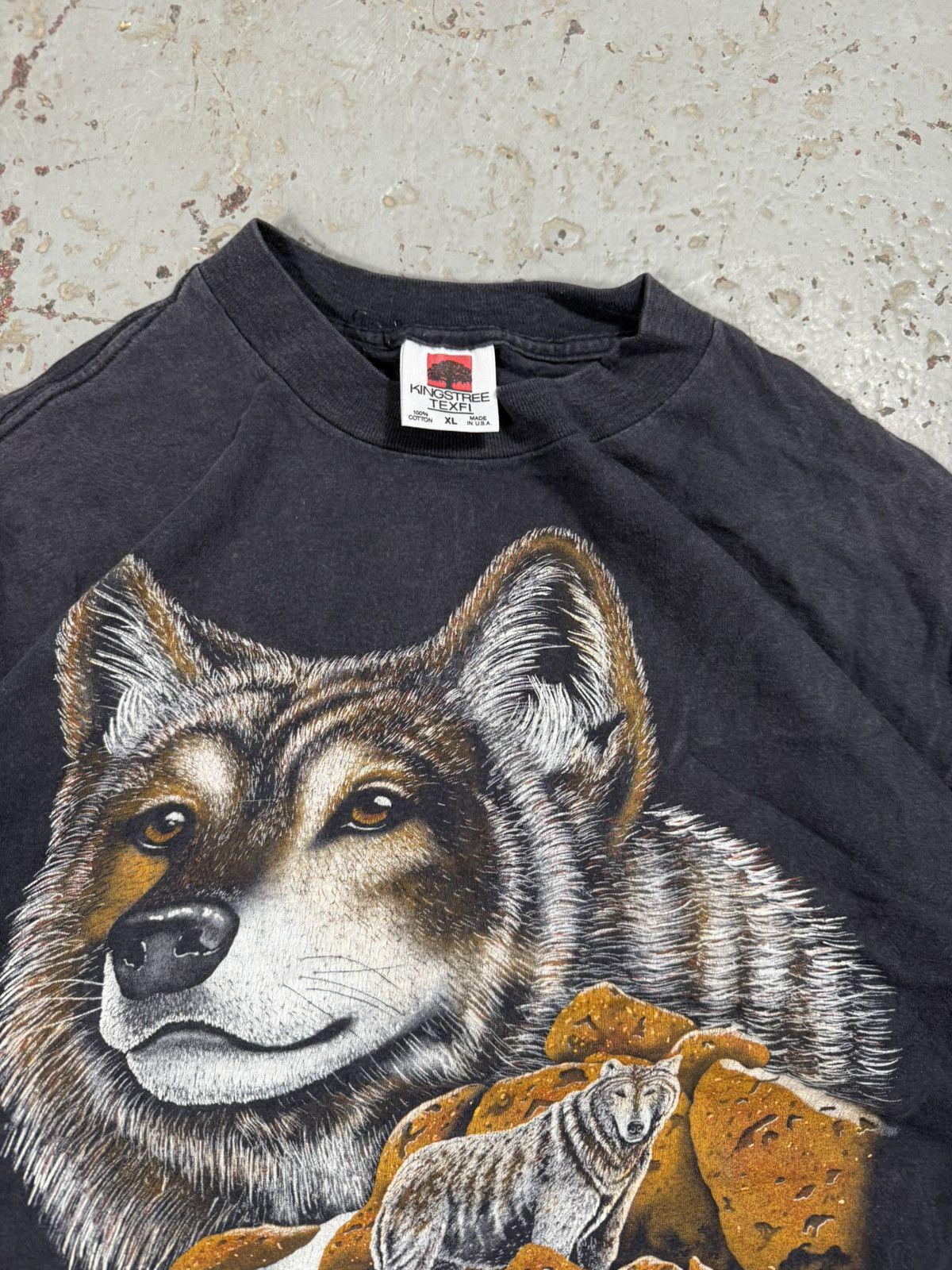 Vintage Cropped Faded Nature Wolf Tee