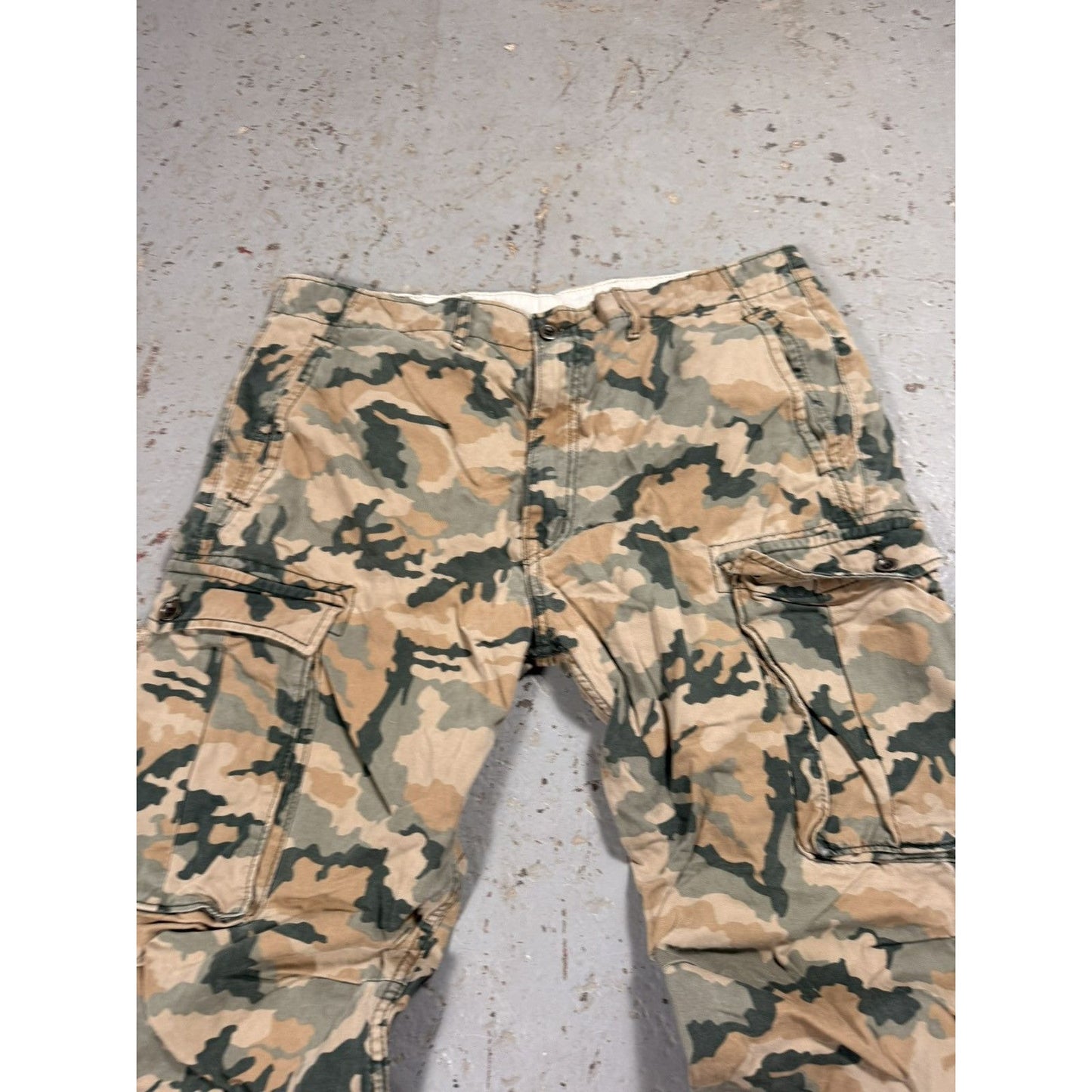 Vintage Levis Cargo Camo Pants