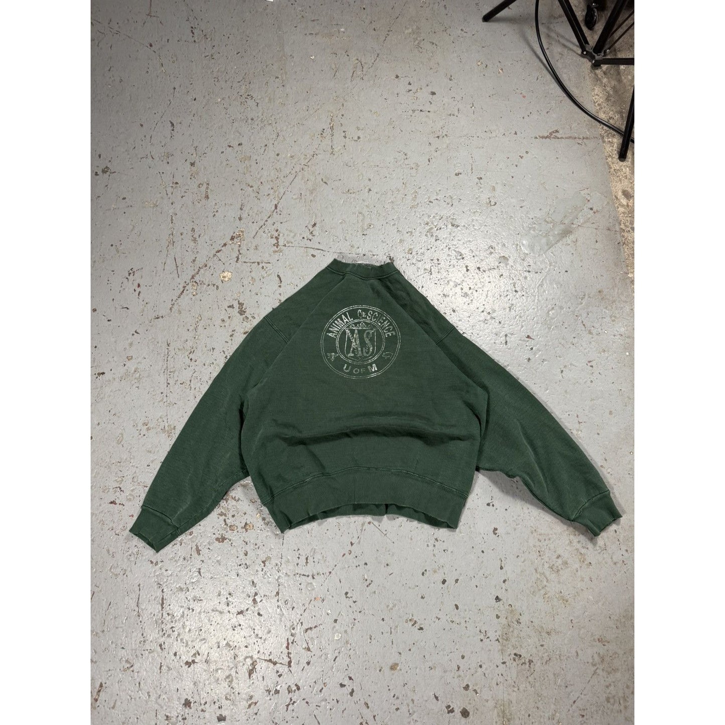 Vintage Faded Animal Science U Of M Crewneck Sweater