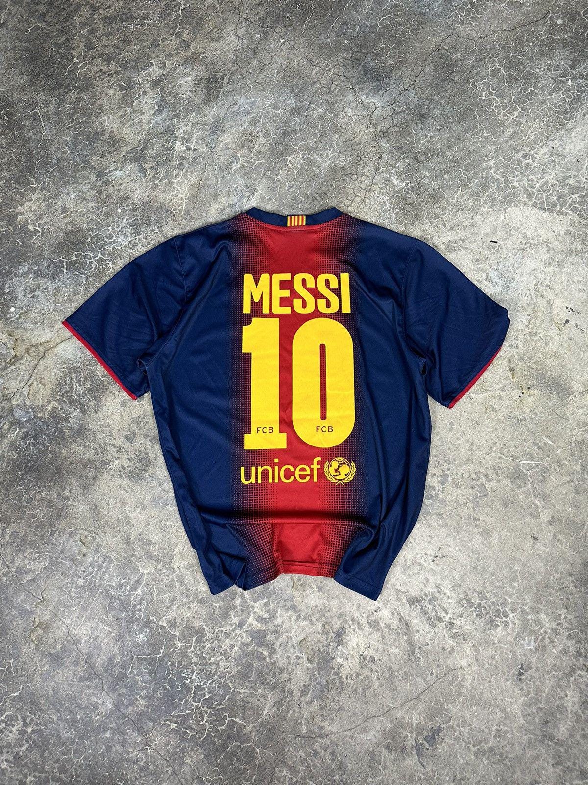 Vintage Barcelona FC Messi jersey