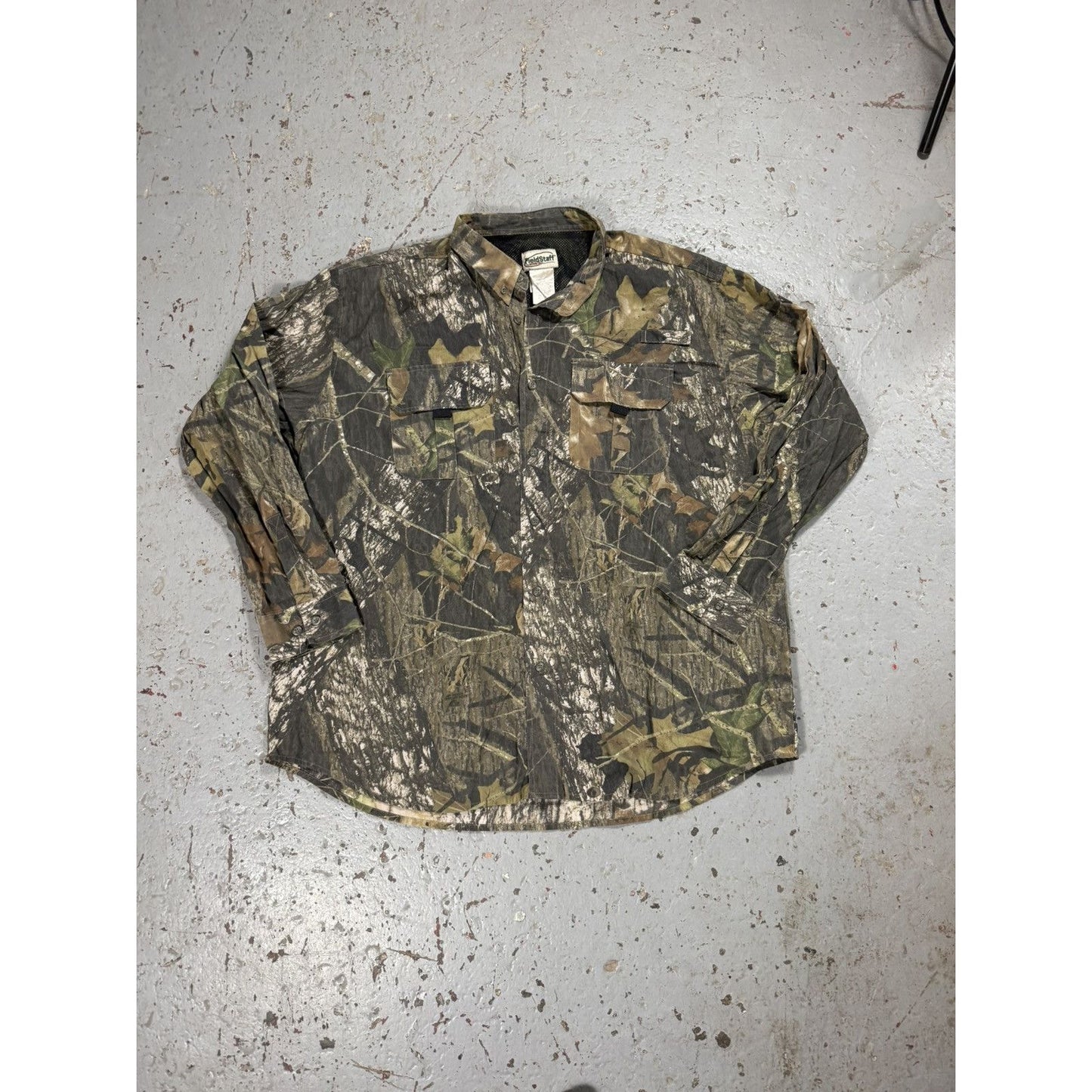Vintage Realtree Camo Button Up Shirt