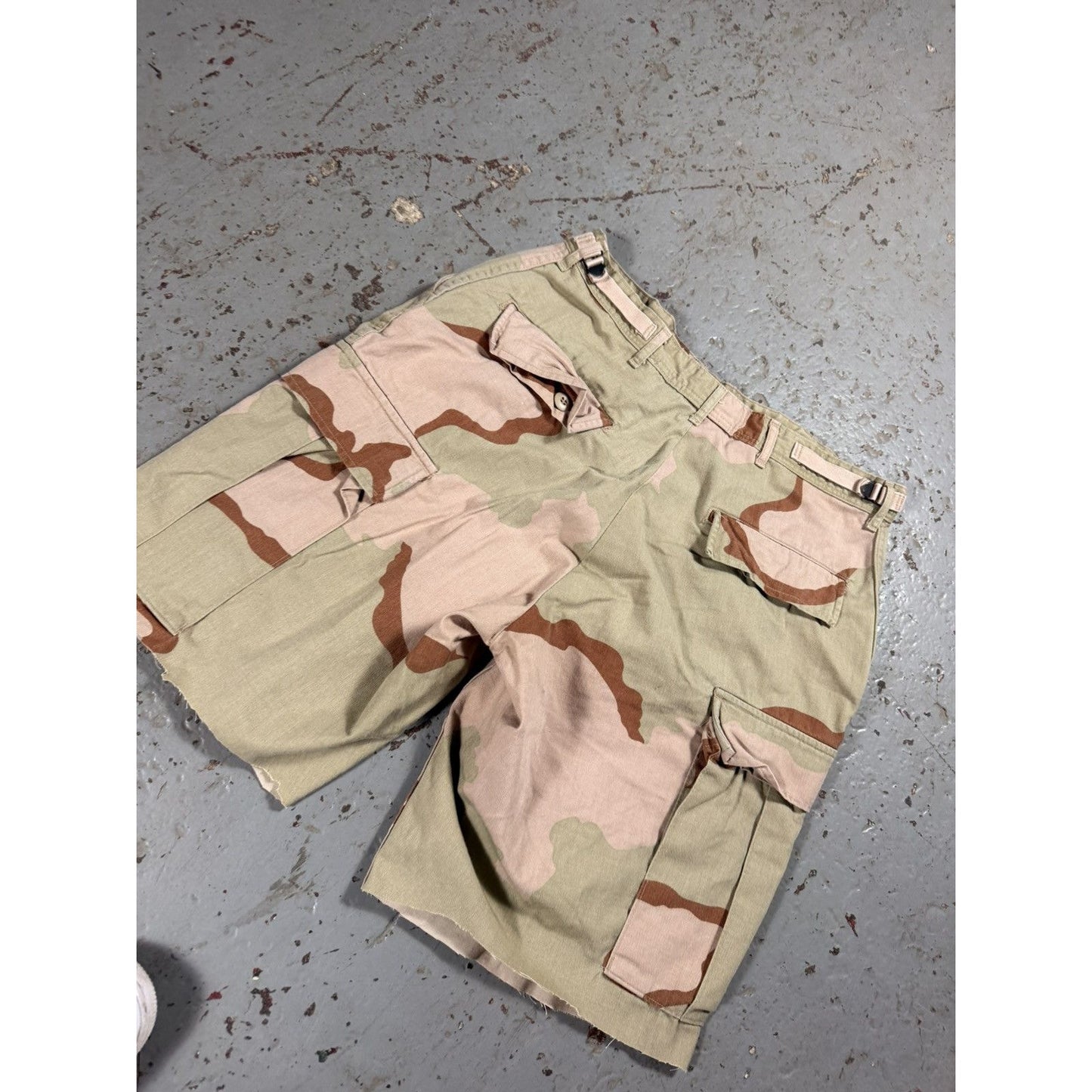 Vintage Army Camo Cropped Cargo Shorts