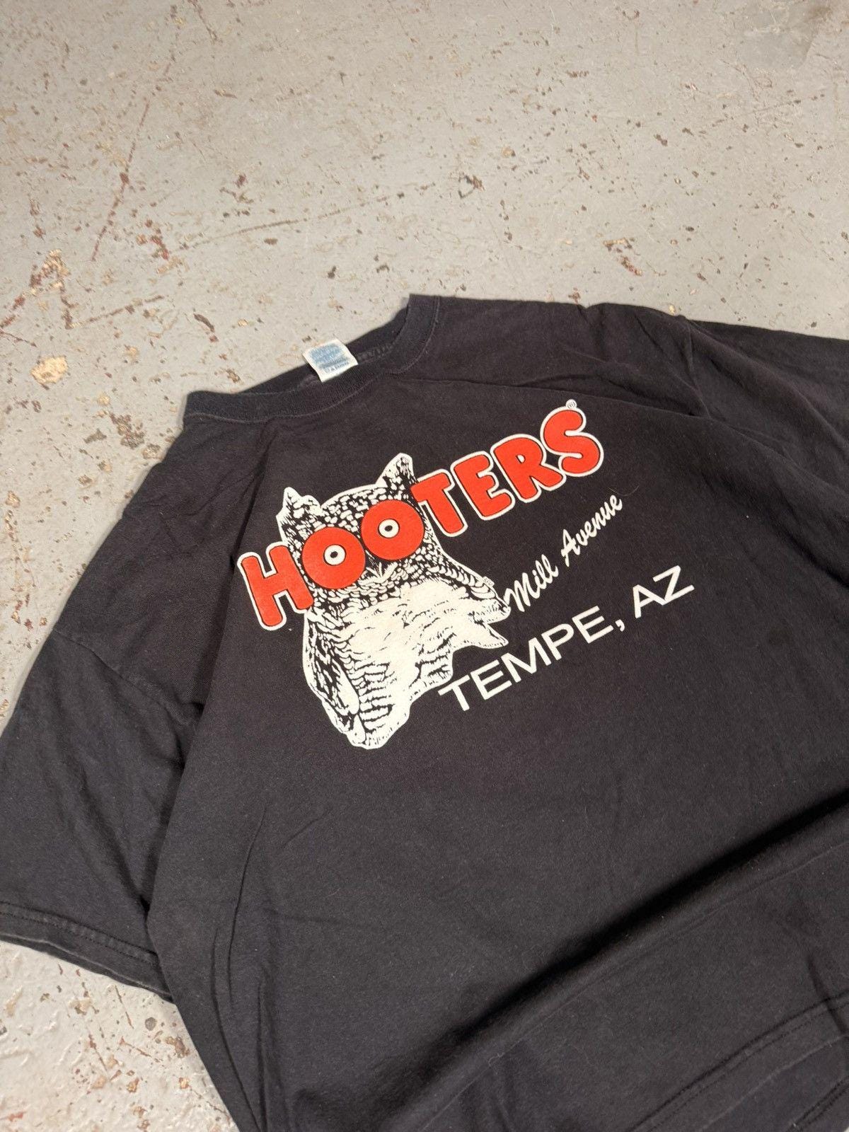 Vintage Hooters Tempe Arizona Tee