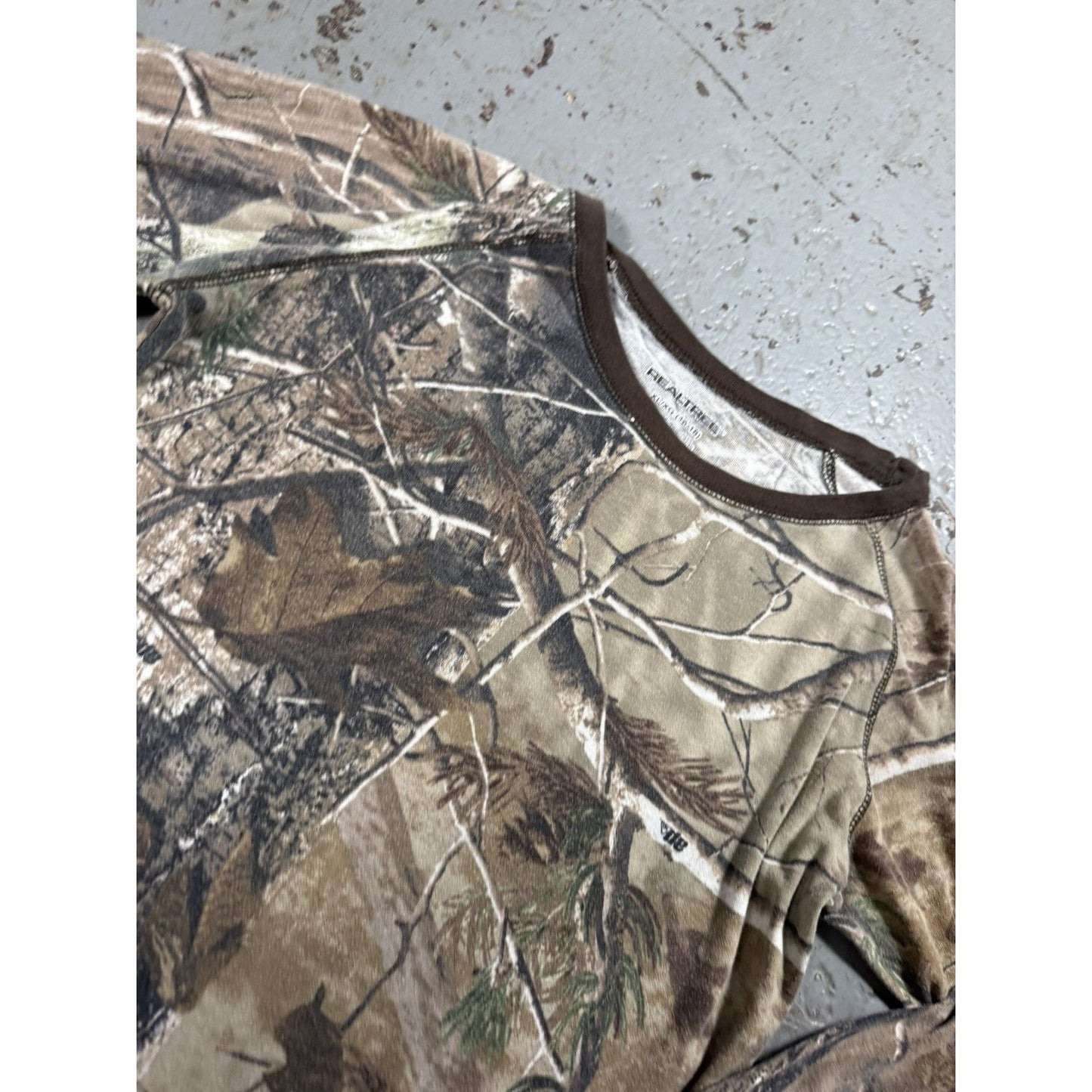 Vintage Realtree Camo Longsleeve Tee
