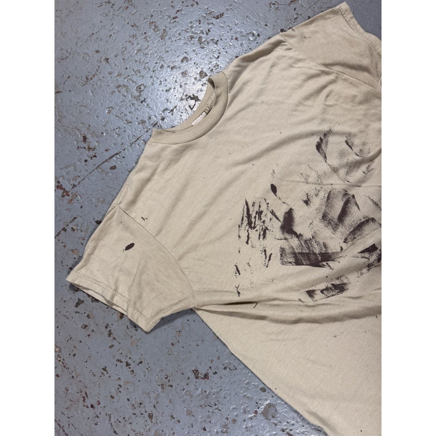 Vintage Paint Splash Distressed Classic 70s Style Tee