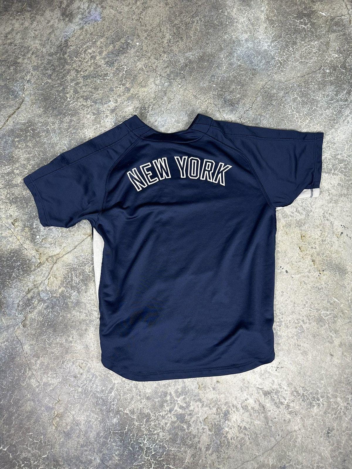 Vintage Nike New York Yankees Embroidered Jersey