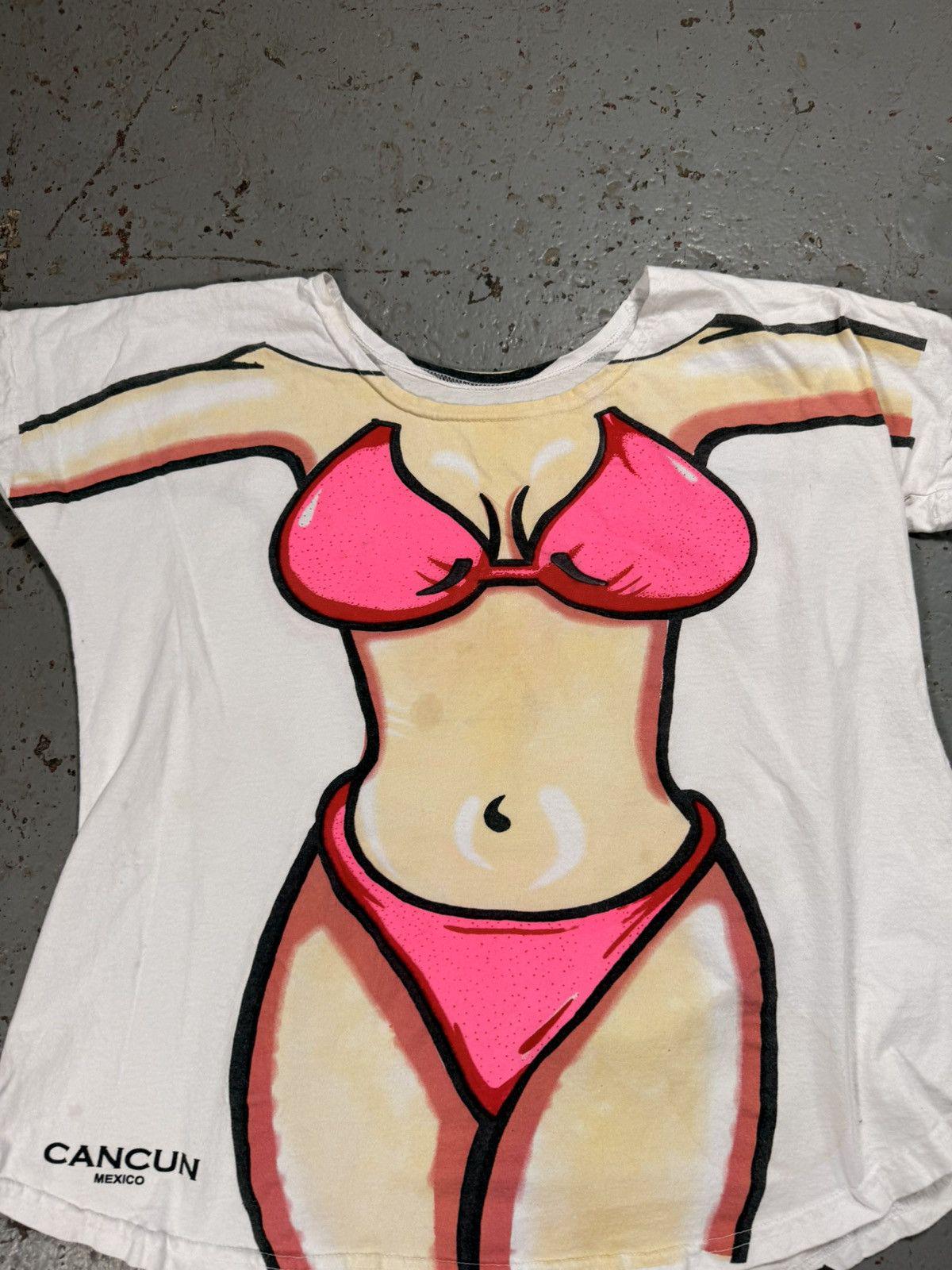 Vintage Cancun Bikini Spray Tee