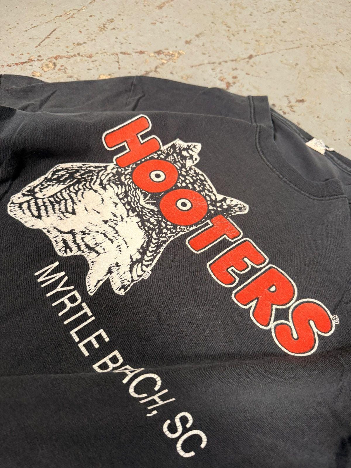 Vintage Hooters Myrtle Beach Tee