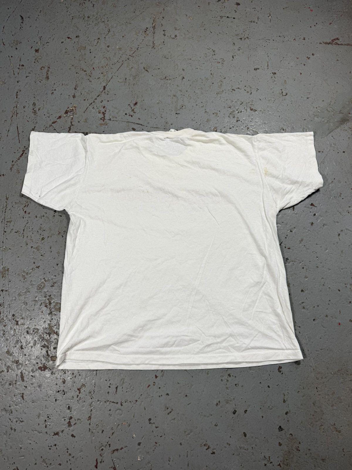 Vintage 1050 Chum Radio Tee