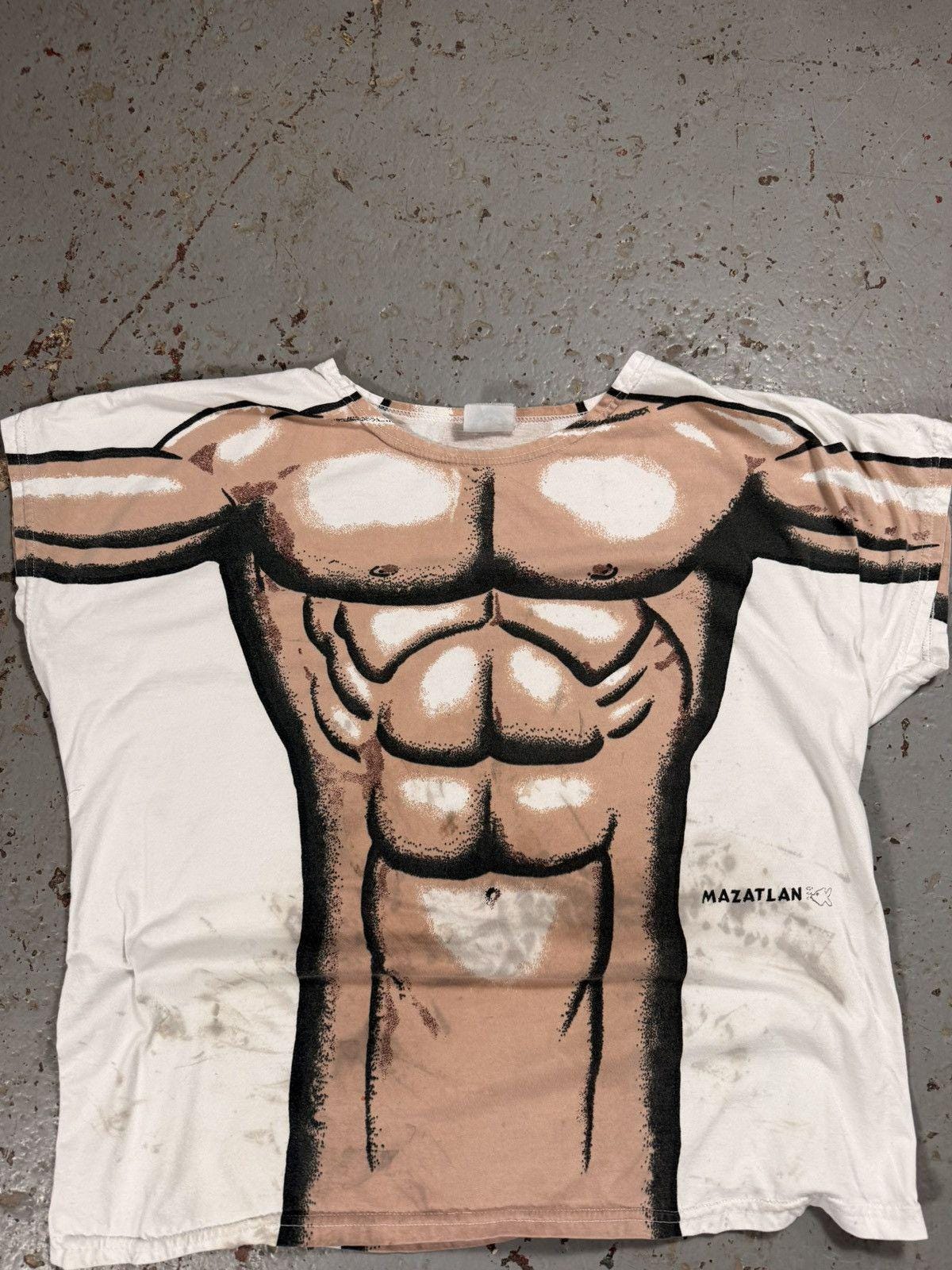 Vintage Cancun Muscle Man Spray Tee