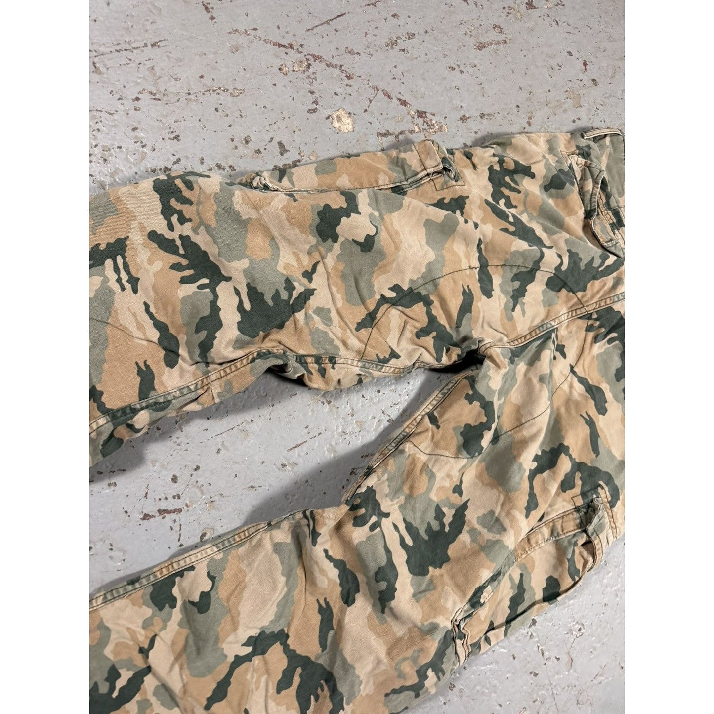 Vintage Levis Cargo Camo Pants