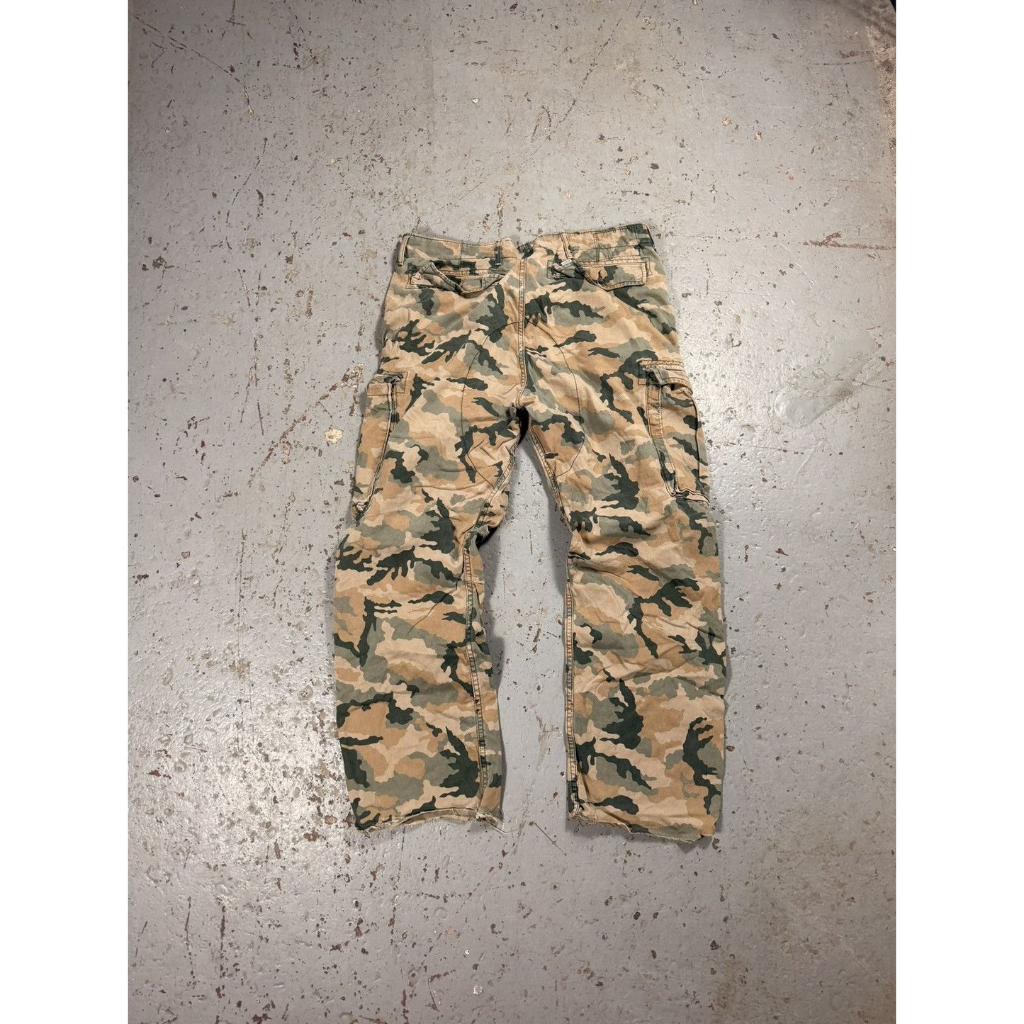 Vintage Levis Cargo Camo Pants