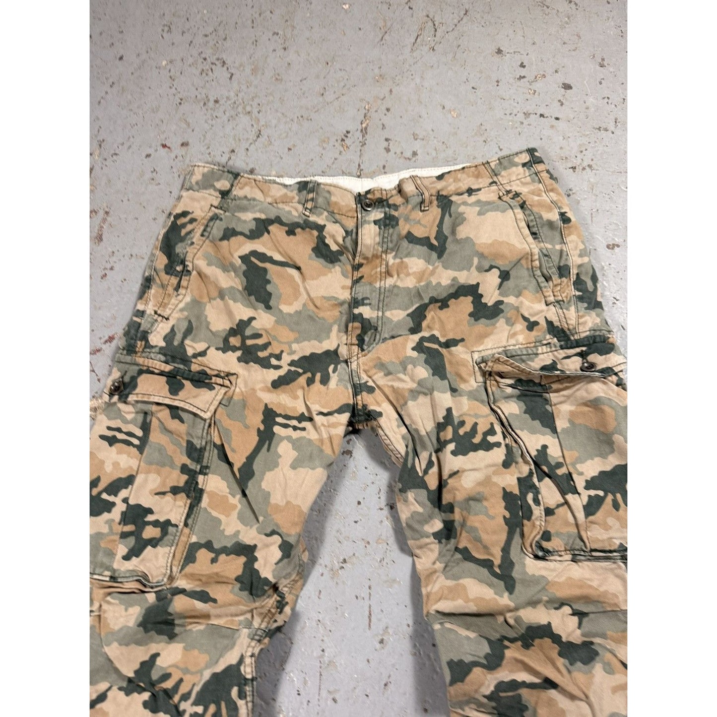 Vintage Levis Cargo Camo Pants